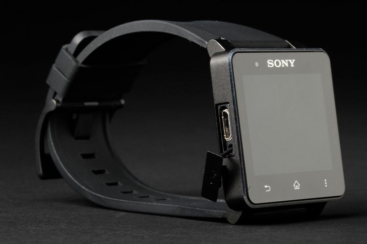 sony-smartwatch-2-port.jpg