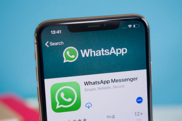 Новый вирус в WhatsApp: почему нельзя ставить розовую тему и что делать, если уже поставил