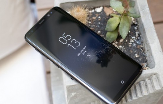 Владельцы Galaxy S8 жалуются на постоянную перезагрузку