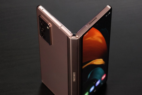 Новые подробности о Samsung Galaxy Z Fold 3: батарея хуже, надежность выше