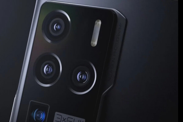 ZTE Axon 30 Ultra на новых тизерах: толщина, цвета, новые подробности о камерах