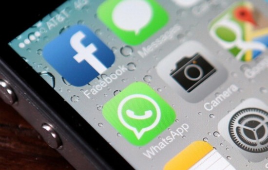 WhatsApp будет делиться вашими данными с Facebook